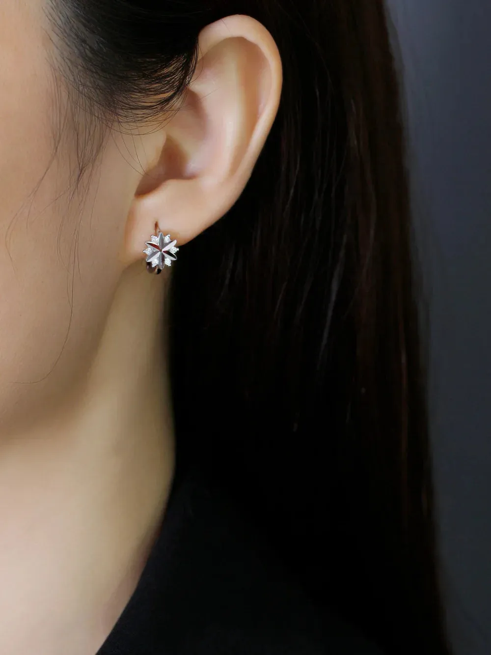 925 Sterling Silver Hoop Earrings Charm Jewelry - Zircon Flower - MD311