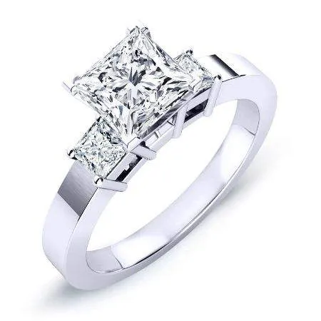 Bellflower - Princess Diamond Engagement Ring