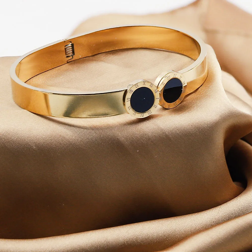 Black Circle Bracelet (30319)  - Fluffy