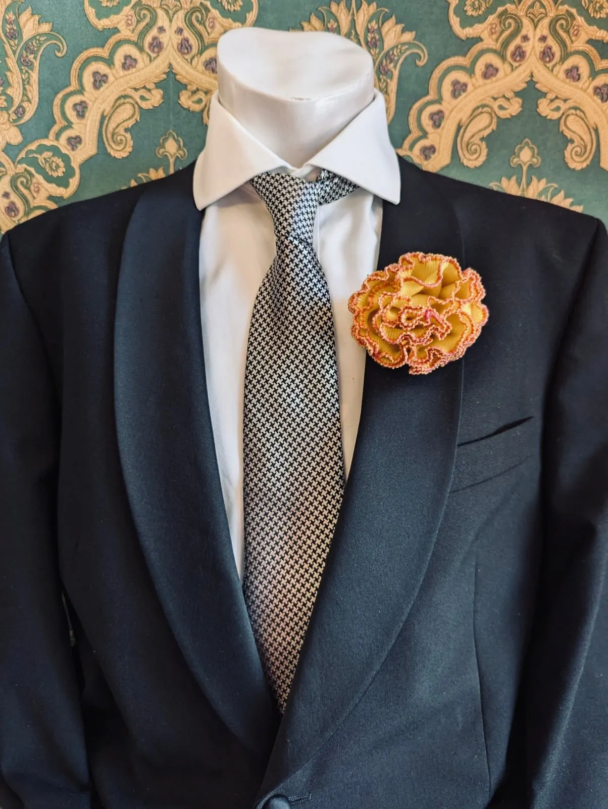 Corallo Flower Brooch for Men