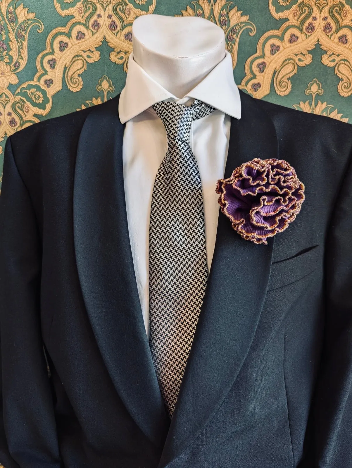 Corallo Flower Brooch for Men