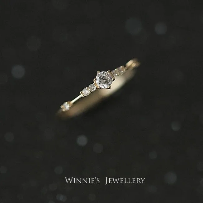 Elegant Mini Diamond Ring