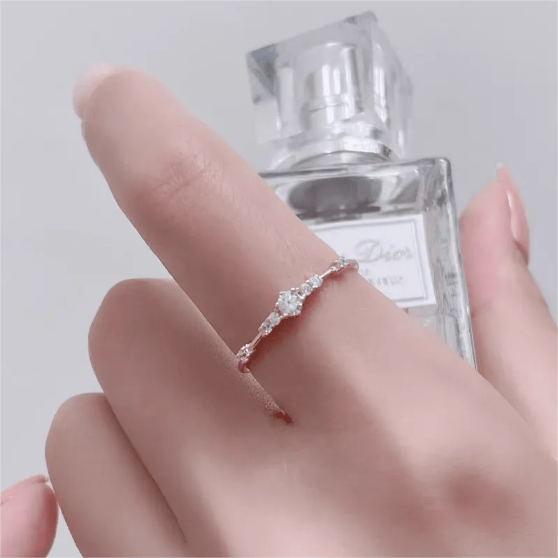 Elegant Mini Diamond Ring