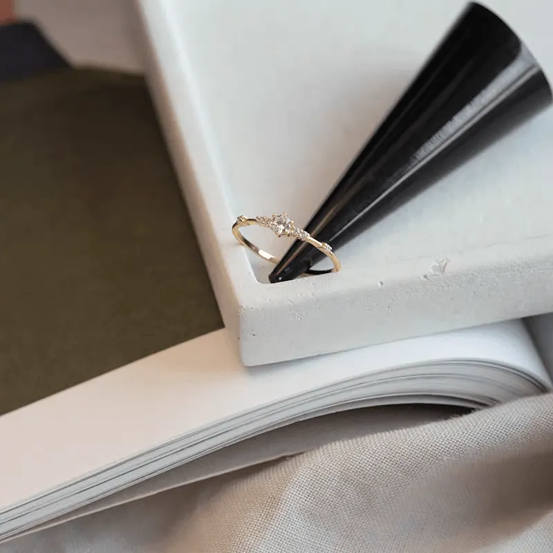 Elegant Mini Diamond Ring