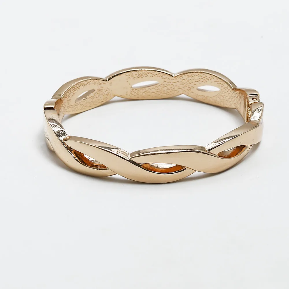 Interlocking Curved Bold Bracelet - Fluffy