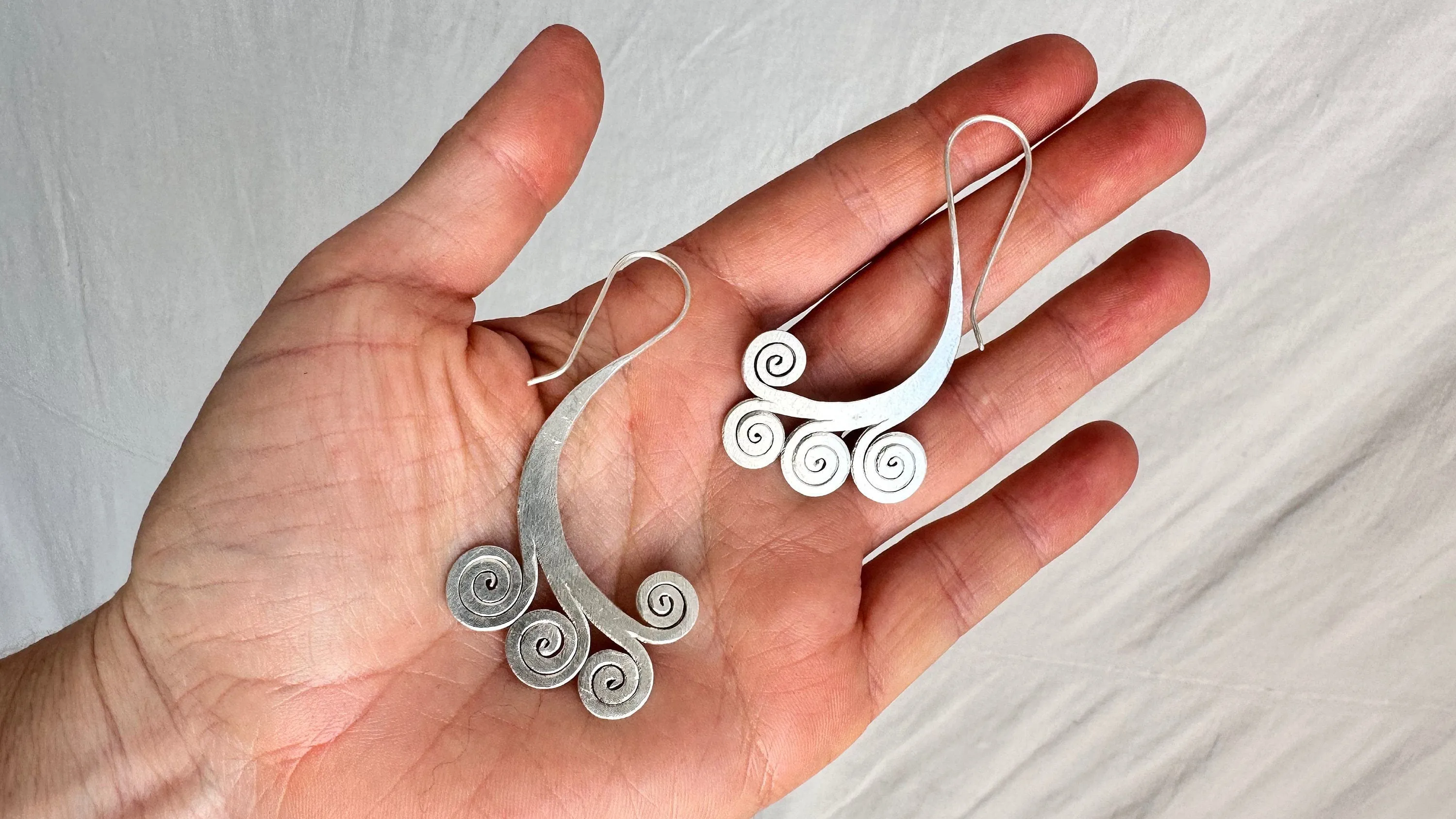 Karen Hill Tribe Spiral Earrings. Fine Silver. Karen Hill Tribe Of Thailand. 0507