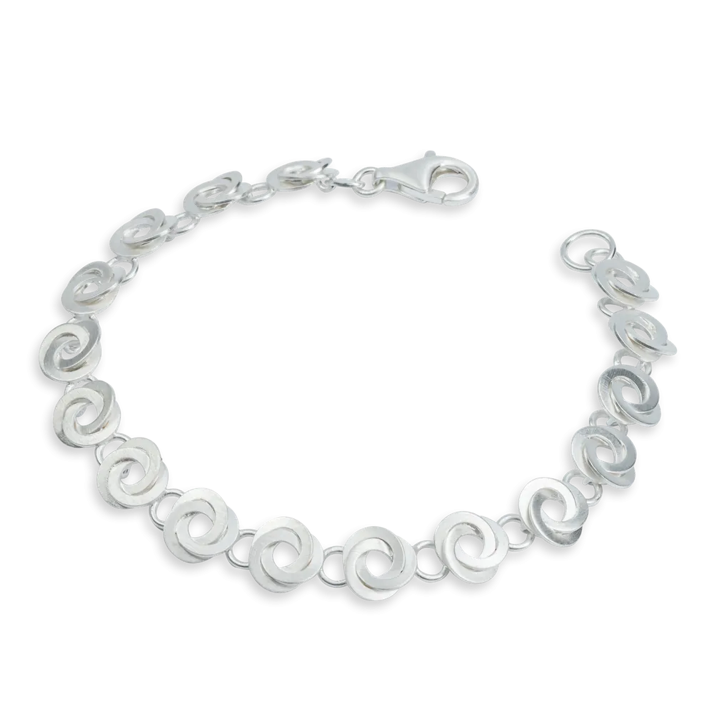 Knotted Up Link Bracelet by Kelim Jewelry
