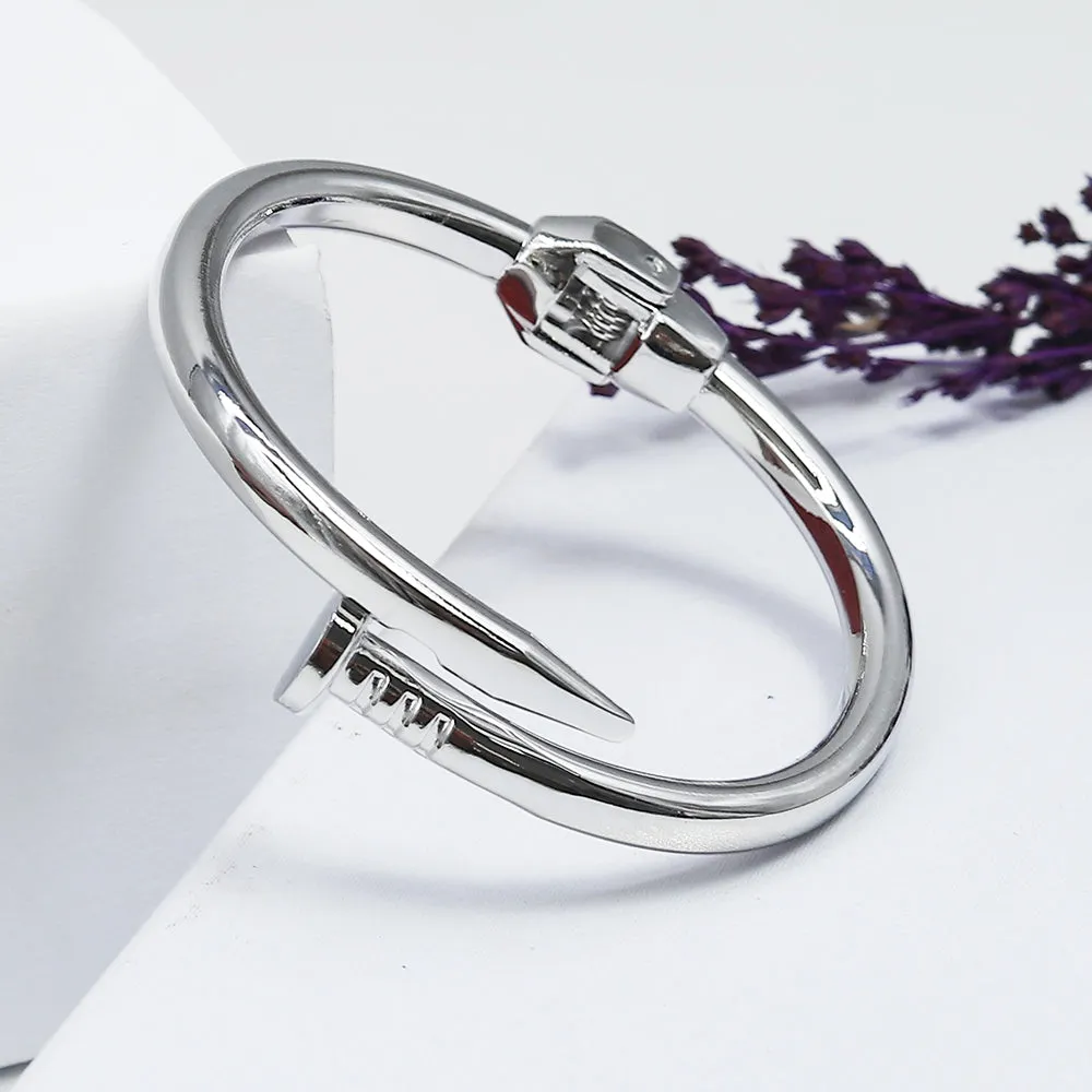 Nail Line Bold Bracelet - Fluffy