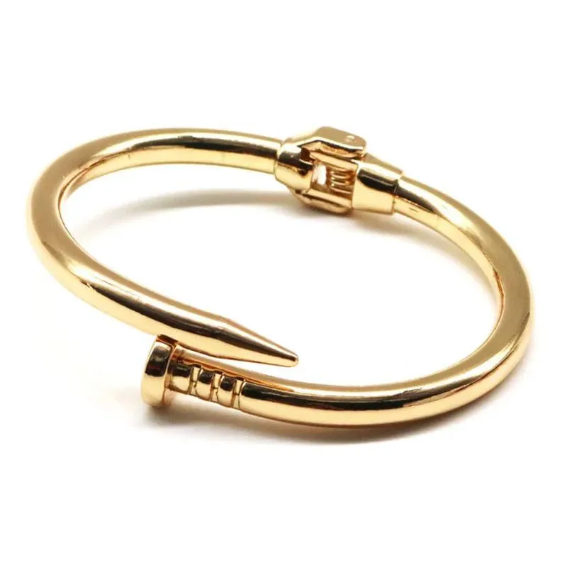 Nail Line Bold Bracelet - Fluffy