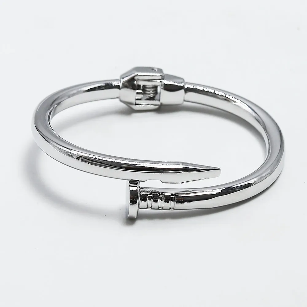 Nail Line Bold Bracelet - Fluffy