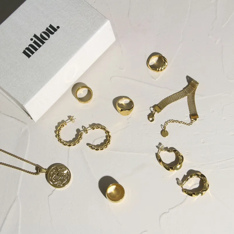 The drop necklace